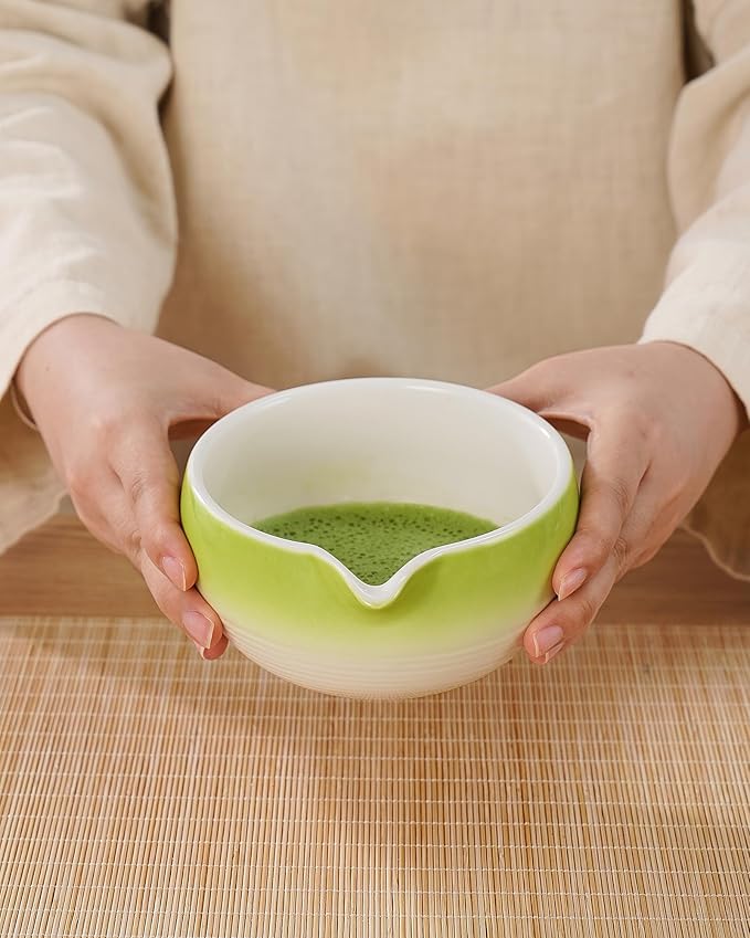 ZENS Matcha Whisk Set, 6pcs Matcha Kit Includes Ceramic Bowl, Handcrafted Bamboo Whisk and Chasen Holder, Scoop, 304 Sifter & Tea Mat,Matcha Set for Tea Ceremony,Latte Making, Green