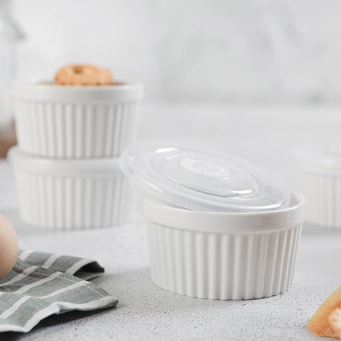 DOWAN Ramekins with Lids 4 oz Oven Safe, Creme brulee Souffle Dishes Ramekins with Covers, Porcelain Small Bowls for Baking Custard Cups, Set of 6, White