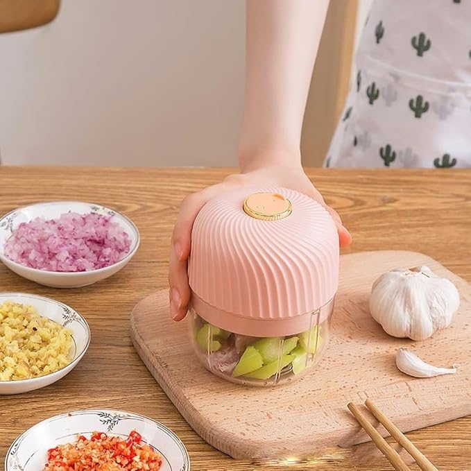 250ml Electric Garlic Chopper, Mini Food Processor Masher Crusher, Garlic Grinder with USB Charging for Onion Ginger Vegetable Pepper Spice Meat (Gray : White)