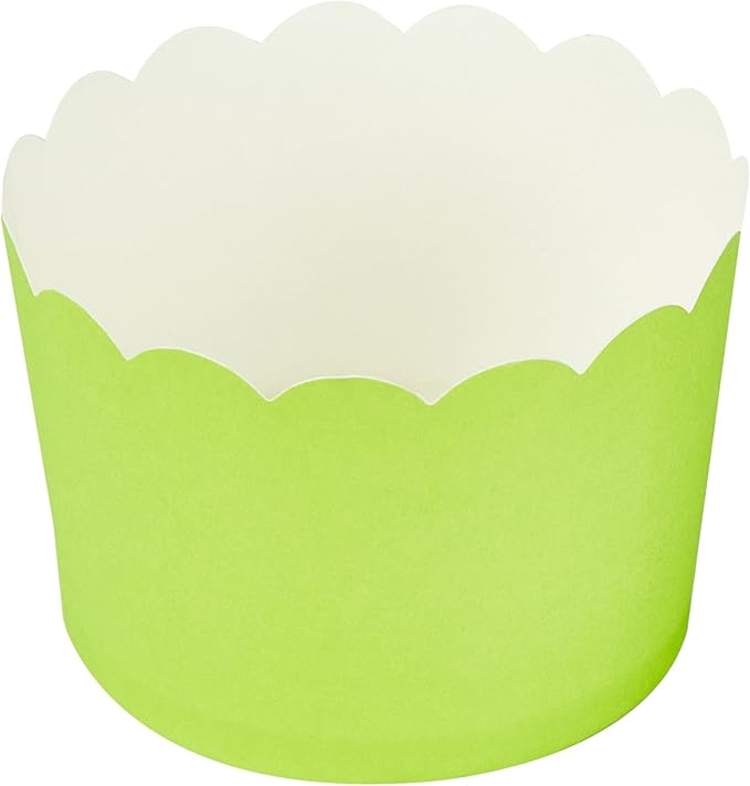 Restaurantware Baking Cups 200 Pack of 10 oz Paper Cupcake Liners Greaseproof Scalloped Oven-Safe Elegant Dessert Muffin Cups Disposable for Parties