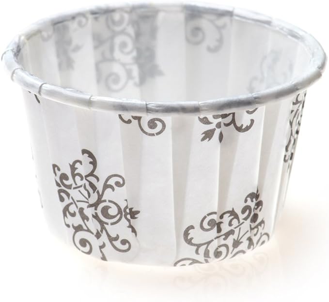 Restaurantware Panificio 1.6 Ounce Baking Cups 200 Pleated Cupcake Liners - Oven-Ready Freezable Black And White Paper Muffin Cases Disposable Vintage Floral For Wedding Parties Baby Showers