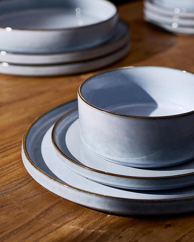 Famiware Annecy Plates and Bowls Sets, Service for 4 (16 Pieces), Dinnerware Sets with Pasta Bowls, Microwave and Dishwasher Safe Dishes Set, Chip and Scratch Resistant, Reactive Blue