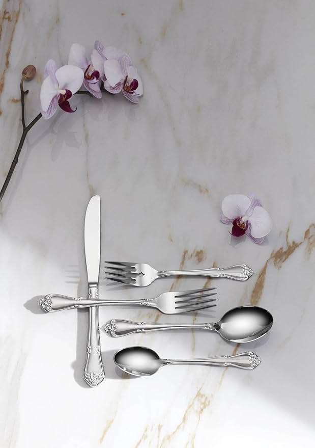 Oneida Silverware Set, True Rose Everyday Flatware Teaspoons Set, Service For 4, 18/0 Stainless Steel, 5.97 x 1.26-Inch, Dishwasher Safe, Mirror Finish, Utensils Set, Tea spoon (Silver, 4 Piece)