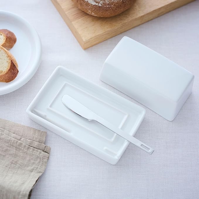 ZERO JAPAN Compact Butter Dish with Stainless Steel Knife, Trim-to-Fit Design for Countertop Use, Ceramic Butter Keeper Made in Japan, Fits Softened Butter Portions, Rich Glaze Finish, White