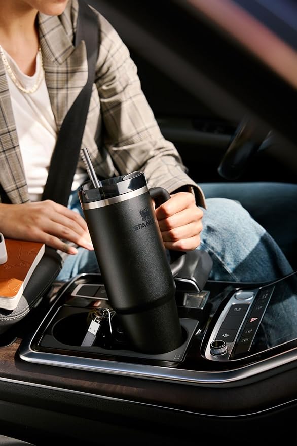 STANLEY Quencher H2.0 Tumbler with Handle and Straw 20 oz | Flowstate 3-Position Lid | Cup Holder Compatible for Travel | Insulated Stainless Steel Cup | BPA-Free | Blue Sky