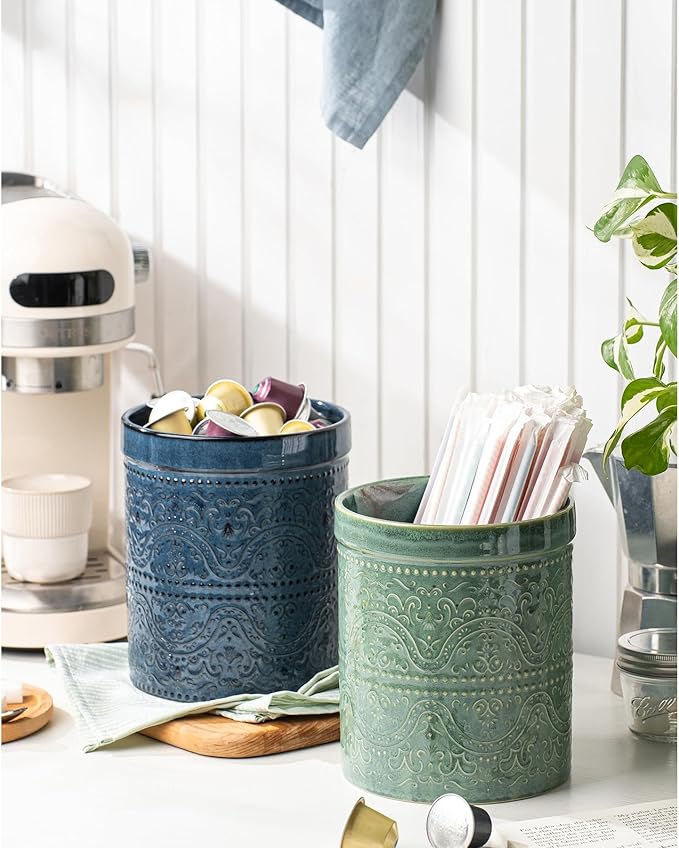 Kitchen Utensil Holder, 7 Inches Large Ceramic Utensil Holder for Countertop, Lace Emboss Cooking Utensil Crocks for Kitchen, Home Decor, Off-White, Forest Green