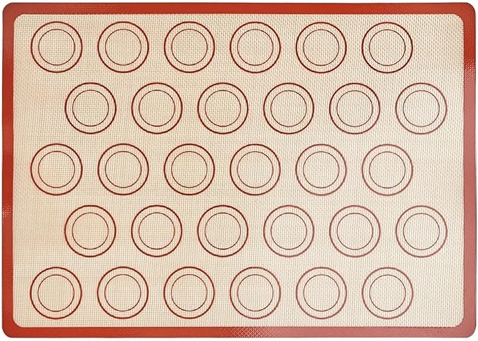 1 Piece Silicone Baking Mat Non Stick Heat Resistant Oven Liner Sheet for Cookie Macaron Bread Tool(Red 42x29.5cm)
