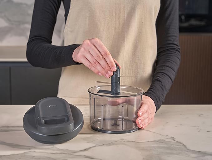 Zyliss Easy Pull Food Chopper and Manual Food Processor - Hand-Held Slicer & Dicer for Fruits & Vegetables - Easy Pull Manual Food Chopper - Cooking Gadgets & Kitchen Essentials - Easy Pull 3.0