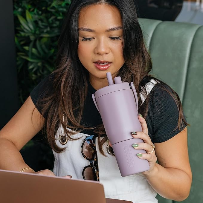 BrüMate Resa 25oz 100% Leakproof Travel Tumbler w/Handle & Straw | Flexible SoftSip Straw | Silicone Sleeve for Durability | Stainless Steel | Cup Holder & Travel Friendly Water Bottle (Java)