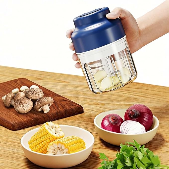 Household Electric Garlic Crusher, Electric Garlic Chopper, Mini Portable Veggie Chopper with 4/6 Stainless Steel Blades, Wireless Rechargeable Food Cutter for Garlic, Onion, Chili (Purple,320ML)