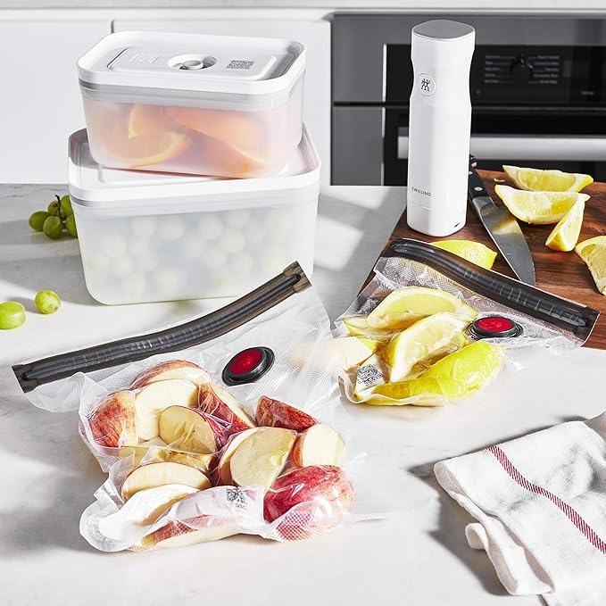 ZWILLING Fresh & Save 7-pc Vacuum Sealer Machine Starter Set, Sous Vide Bags, Meal prep, Airtight Food Storage Containers, Gift Set