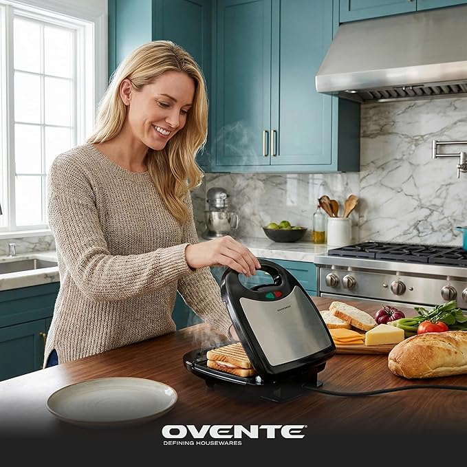 OVENTE 3 in 1 Electric Sandwich Maker, Panini Press Grill and Waffle Iron Set with Removable Non-Stick Plates, Perfect for Cooking Grilled Cheese, Tuna Melts, Burgers, Steaks and Snacks, Black GPI302B
