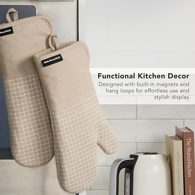 KITCHENAID Gourmet Series Gridlines Oven Mitts 2-Pack Set, Heat Resistant up to 600°F, Soft Silicone Grip, Magnetic Cuff, Milkshake Tan, 7"x14"
