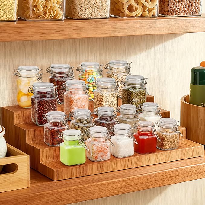 Spice Jars 8 oz Glass Jars with Airtight Lids, Set of 6 Small Glass Spice Jars with Labels, Kitchen Storage Containers for Herbs, Seasoning, Pantry Organization