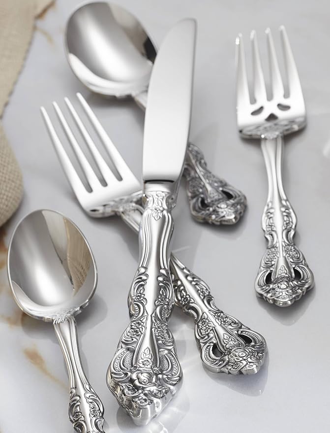 Oneida Silverware Set, Michelangelo Fine Flatware Dinner Fork Set, Service For 4, 18/10 Stainless Steel, Rust Resistance, Dishwasher Safe, Home And Kitchen Utensils Sets, Forks (Silver, 4 Piece)
