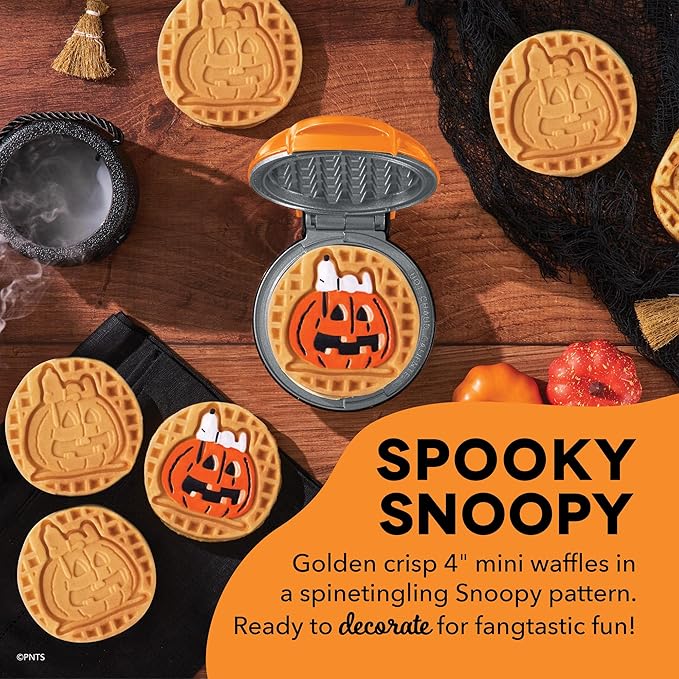 Peanuts x Dash Snoopy Jack-o-Lantern Mini Waffle Maker