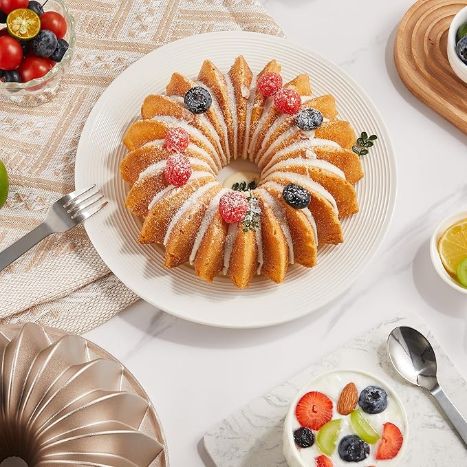 KITESSENSU Non-Stick Cake Pan, 9.5-Inch Aluminum Cake Mold, 8 Cup Fluted Heavy Duty Tube Pan, Durable Rust & Scratch-Resistant, Baking Mold for Jello, Gelatin, Chocoflan, Flan, French Wreath,Gold