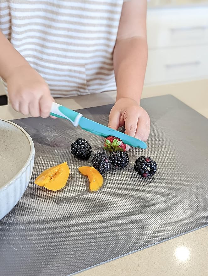 kiddi kutter Training Knife (Green) - Lightweight Easy Grip Stainless Steel - Children's Safe Knife - BPA Free - Dishwasher Safe - 3yr+